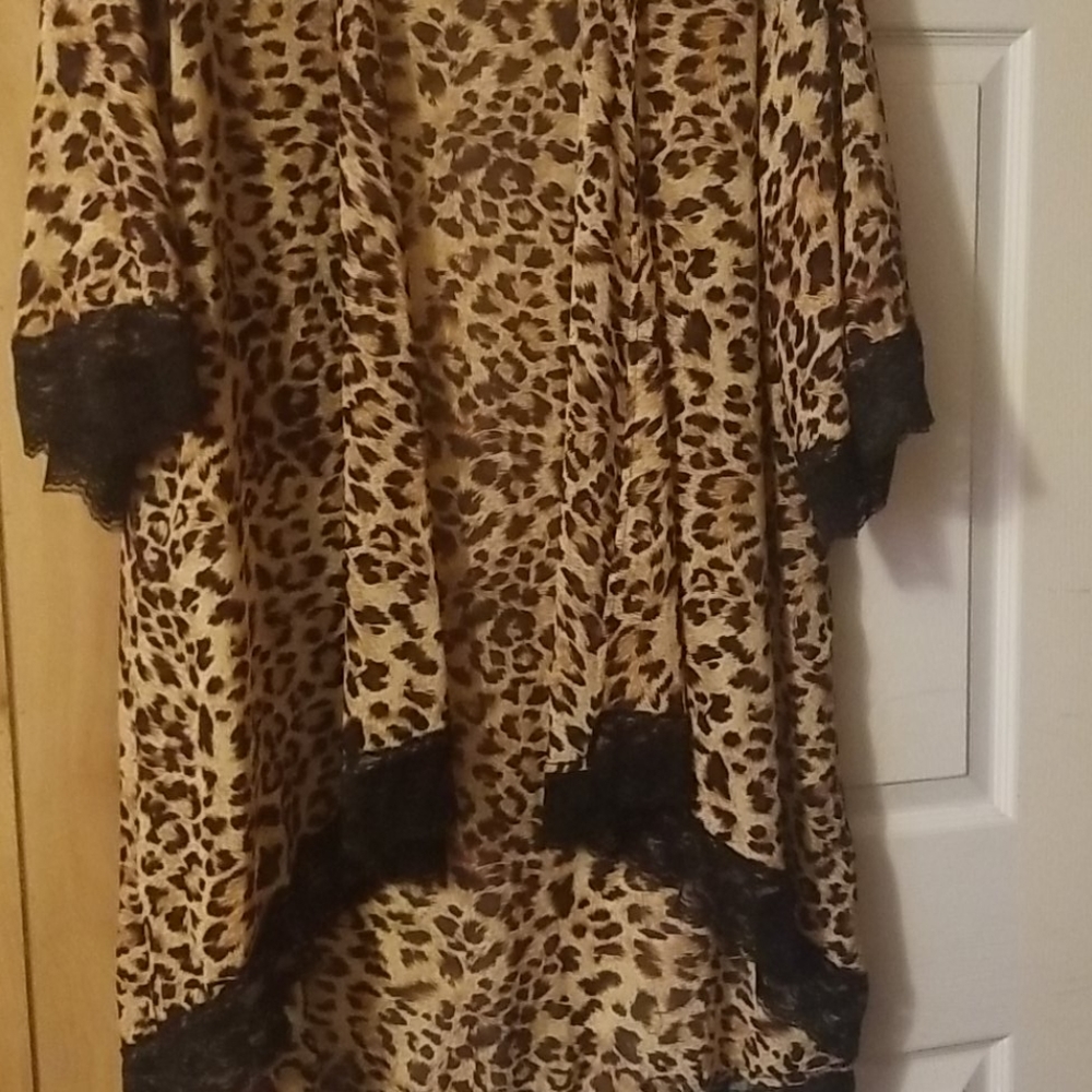 Leopard print kimono